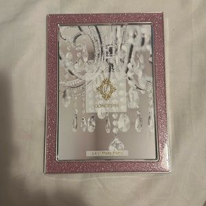 NWT‎ TikTok Viral Pink Glitter Photo Frame 5 x 7”